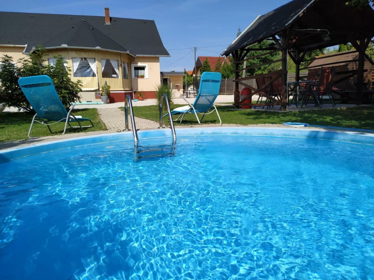 Appartement Orient Relax Garden à Keszthely Extérieur photo